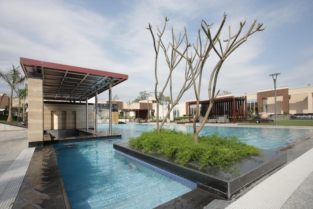 Oodles Hotel Nueva Delhi Exterior foto