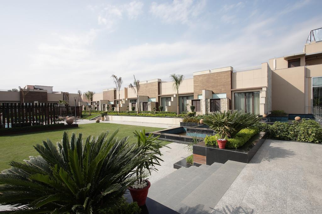 Oodles Hotel Nueva Delhi Exterior foto