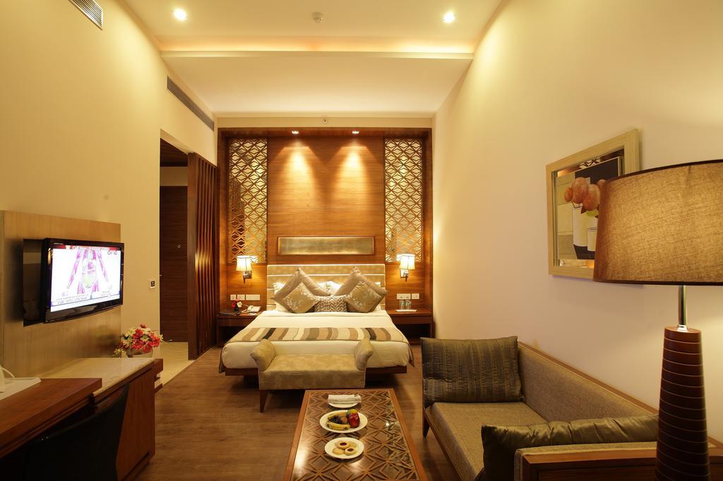Oodles Hotel Nueva Delhi Exterior foto